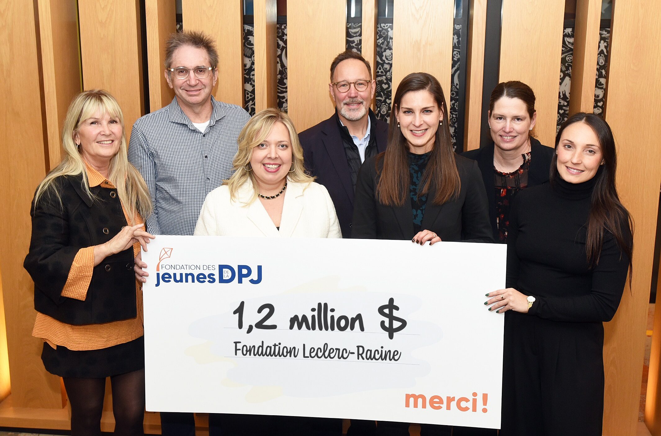 Don record de 1,2 million de dollars remis à la Fondation pour aider ...